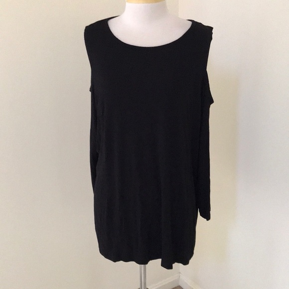 Jasmine & Juliana 1X black cold shoulder top. - Picture 1 of 7